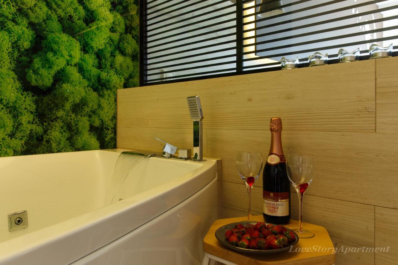 Luxury Apartments «Love Story» Ivano-Frankivsk Exterior photo